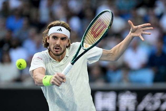 TENNIS AUSTRALIAN OPEN, Stafanos Tsitsipas of Greece in action during his round 2 match against Jordan Thompson of Australia on Day 4 of the 2024 Australian Open at Melbourne Park in Melbourne, Wednesday, January 17, 2024. ( NO ARCHIVING, EDITORIAL USE ONLY, NO USE IN BOOKS WITHOUT CONSENT MELBOURNE VICTORIA AUSTRALIA  Copyright: xLUKASxCOCHx 20240117001890103859