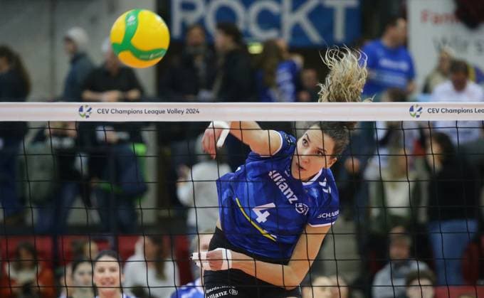 Stuttgart , Volleyball CEV Champions League , Allianz MTV Stuttgart vs Asterix Avo Beveren , Ivana Vanjak Stgt