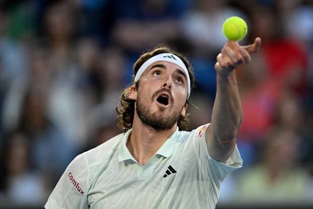 TENNIS AUSTRALIAN OPEN, Stafanos Tsitsipas of Greece serves during his round 2 match against Jordan Thompson of Australia on Day 4 of the 2024 Australian Open at Melbourne Park in Melbourne, Wednesday, January 17, 2024. ( NO ARCHIVING, EDITORIAL USE ONLY, NO USE IN BOOKS WITHOUT CONSENT MELBOURNE VICTORIA AUSTRALIA  Copyright: xLUKASxCOCHx 20240117001890109399