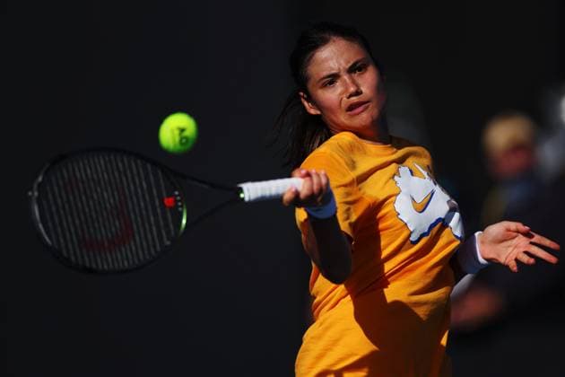 Emma Raducanu (GBR) during practice Australian Open, Day Four, Tennis, Melbourne Park, Melbourne, Australia - 17 Jan 2024  Copyright: xEllaxLing Shutterstockx 14297587dg