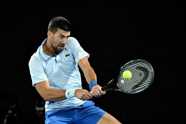 TENNIS AUSTRALIAN OPEN, Novak Djokovic of Serbia in action during his round 2 match against Alexei Popyrin of Australia on Day 4 of the 2024 Australian Open at Melbourne Park in Melbourne, Wednesday, January 17, 2024. ( NO ARCHIVING, EDITORIAL USE ONLY, NO USE IN BOOKS WITHOUT CONSENT MELBOURNE VICTORIA AUSTRALIA  Copyright: xJAMESxROSSx 20240117001890129479