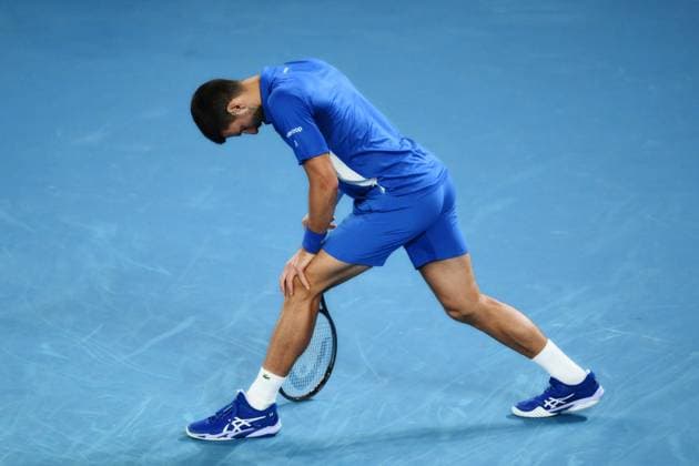 Novak Djokovic (SRB) stretches during his second round match Australian Open, Day Four, Tennis, Melbourne Park, Melbourne, Australia - 17 Jan 2024  Copyright: xJamesxGourley Shutterstockx 14297589mt