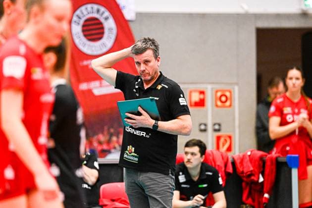 CEV Volleyball Cup 2024, Dresdner SC vs Viteos Neuchatel UC, Dresden, 17 01 2024 Alexander Waibl Head Coach Dresdner SC CEV Volleyball Cup 2024, Dresdner SC vs Viteos Neuchatel UC on 17 01 2024 at the Margon Arena Dresden Copyright: xBEAUTIFULxSPORTS Hoepnerx