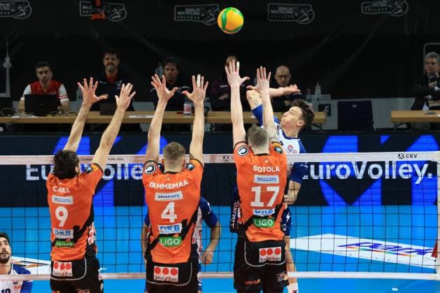 DEU, European Cup, BR Volleys vs Piacenza, 17 01 2024, Max Schmeling Halle, Berlin, DEU, European Cup, BR Volleys vs Piacenza, in the picture Timothee Carle BR Volleys 9 , Timo Tammemaa BR Volleys 4 , Marek Sotola BR Volleys 17 , Francesco Recine Piacenza 3 Photo Juergen Engler nordphoto GmbH nordphotoxGmbHx xEngler nph00076