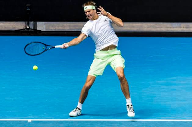 Sport Bilder des Tages MELBOURNE, VIC - JANUARY 18: Alexander Zverev of Germany in action during Round 2 of the 2024 Australian Open on January 18 2024, at Melbourne Park in Melbourne, Australia. (Photo by Jason Heidrich Icon Sportswire) TENNIS: JAN 18 Australian Open EDITORIAL USE ONLY Icon240118003