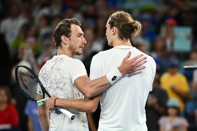 TENNIS AUSTRALIAN OPEN, Lukas Klein of Slovakia congratulates Alexander Zverev of Germany on his 2nd round win on Day 5 of the 2024 Australian Open at Melbourne Park in Melbourne, Thursday, January 18, 2024. ( NO ARCHIVING, EDITORIAL USE ONLY, NO USE IN BOOKS WITHOUT CONSENT MELBOURNE VICTORIA AUSTRALIA  Copyright: xJOELxCARRETTx 20240118001890470678
