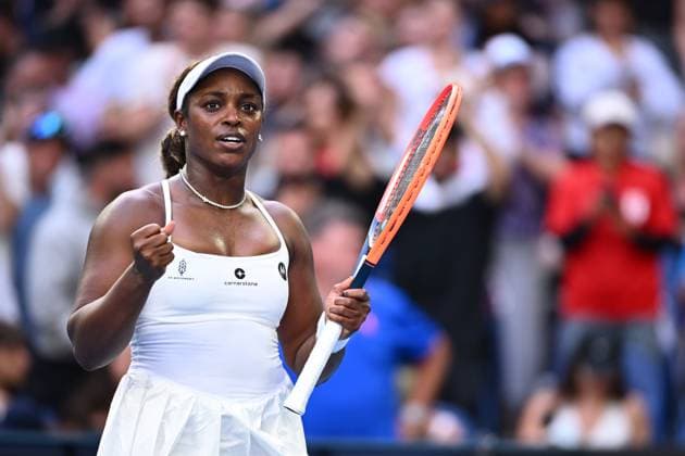 TENNIS AUSTRALIAN OPEN, Sloane Stephens of the USA celebrates her 2nd round win over Daria Kasatkina of Russia on Day 5 of the 2024 Australian Open at Melbourne Park in Melbourne, Thursday, January 18, 2024. ( NO ARCHIVING, EDITORIAL USE ONLY, NO USE IN BOOKS WITHOUT CONSENT MELBOURNE VICTORIA AUSTRALIA  Copyright: xJOELxCARRETTx 20240118001890505587