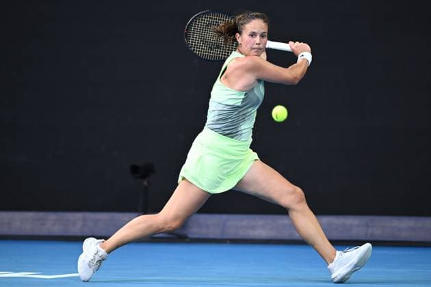 TENNIS AUSTRALIAN OPEN, Daria Kasatkina of Russia in action during her 2nd round match against Sloane Stephens of the USA on Day 5 of the 2024 Australian Open at Melbourne Park in Melbourne, Thursday, January 18, 2024. ( NO ARCHIVING, EDITORIAL USE ONLY, NO USE IN BOOKS WITHOUT CONSENT MELBOURNE VICTORIA AUSTRALIA  Copyright: xJOELxCARRETTx 20240118001890506072