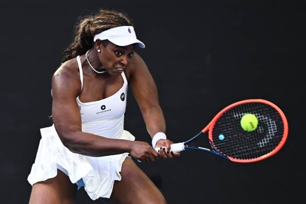 TENNIS AUSTRALIAN OPEN, Sloane Stephens of the USA in action during her 2nd round match against Daria Kasatkina of Russia on Day 5 of the 2024 Australian Open at Melbourne Park in Melbourne, Thursday, January 18, 2024. ( NO ARCHIVING, EDITORIAL USE ONLY, NO USE IN BOOKS WITHOUT CONSENT MELBOURNE VICTORIA AUSTRALIA  Copyright: xJOELxCARRETTx 20240118001890506139