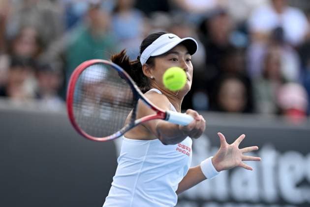 TENNIS AUSTRALIAN OPEN, Yafan Wang of China during her 2nd round match against Emma Raducanu of the United Kingdom on Day 5 of the 2024 Australian Open at Melbourne Park in Melbourne, Thursday, January 18, 2024. ( NO ARCHIVING, EDITORIAL USE ONLY, NO USE IN BOOKS WITHOUT CONSENT MELBOURNE VICTORIA AUSTRALIA  Copyright: xLUKASxCOCHx 20240118001890511308