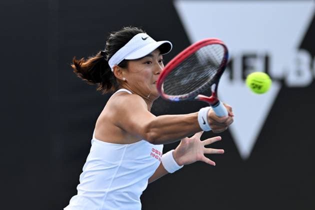 TENNIS AUSTRALIAN OPEN, Yafan Wang of China in action during her 2nd round match against Emma Raducanu of the United Kingdom on Day 5 of the 2024 Australian Open at Melbourne Park in Melbourne, Thursday, January 18, 2024. ( NO ARCHIVING, EDITORIAL USE ONLY, NO USE IN BOOKS WITHOUT CONSENT MELBOURNE VICTORIA AUSTRALIA  Copyright: xLUKASxCOCHx 20240118001890525073