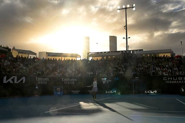 TENNIS AUSTRALIAN OPEN, Yafan Wang of China in action during her 2nd round match against Emma Raducanu of the United kingdom on Day 5 of the 2024 Australian Open at Melbourne Park in Melbourne, Thursday, January 18, 2024. ( NO ARCHIVING, EDITORIAL USE ONLY, NO USE IN BOOKS WITHOUT CONSENT MELBOURNE VICTORIA AUSTRALIA  Copyright: xLUKASxCOCHx 20240118001890529461