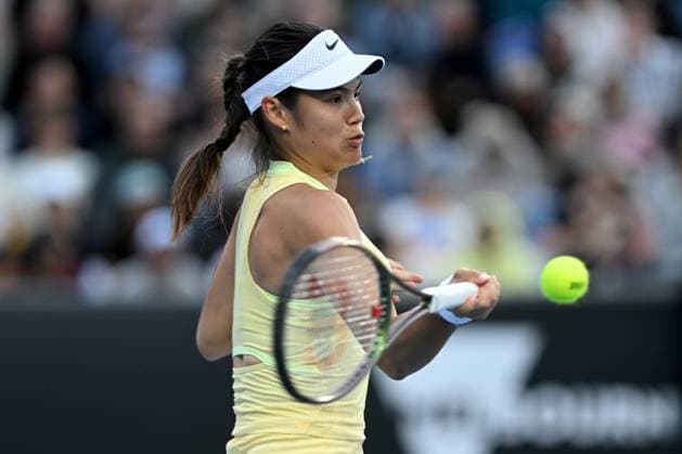 TENNIS AUSTRALIAN OPEN, Emma Raducanu of the United kingdom in action during her 2nd round match against Yafan Wang of China on Day 5 of the 2024 Australian Open at Melbourne Park in Melbourne, Thursday, January 18, 2024. ( NO ARCHIVING, EDITORIAL USE ONLY, NO USE IN BOOKS WITHOUT CONSENT MELBOURNE VICTORIA AUSTRALIA  Copyright: xLUKASxCOCHx 20240118001890530258