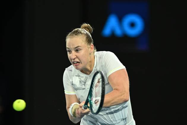 TENNIS AUSTRALIAN OPEN, Anna Blinkova of Russia in action during her 2nd round match against Elena Rybakina of Kazakhstan on Day 5 of the 2024 Australian Open at Melbourne Park in Melbourne, Thursday, January 18, 2024. ( NO ARCHIVING, EDITORIAL USE ONLY, NO USE IN BOOKS WITHOUT CONSENT MELBOURNE VICTORIA AUSTRALIA  Copyright: xJAMESxROSSx 20240118001890532244