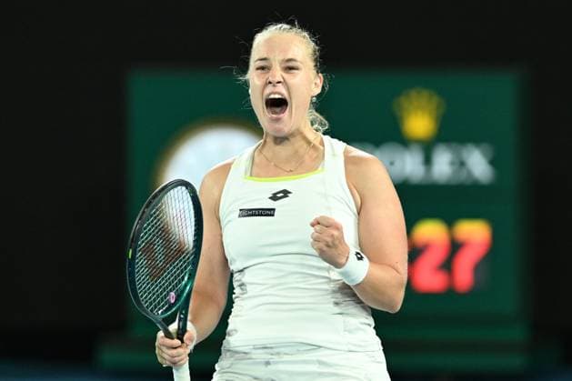 TENNIS AUSTRALIAN OPEN, Anna Blinkova of Russia reacts during her 2nd round match against Elena Rybakina of Kazakhstan on Day 5 of the 2024 Australian Open at Melbourne Park in Melbourne, Thursday, January 18, 2024. ( NO ARCHIVING, EDITORIAL USE ONLY, NO USE IN BOOKS WITHOUT CONSENT MELBOURNE VICTORIA AUSTRALIA  Copyright: xJAMESxROSSx 20240118001890556901