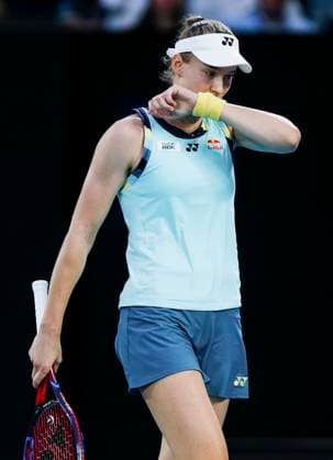 (240118) -- MELBOURNE, Jan. 18, 2024 -- Elena Rybakina of Kazakhstan reacts during the women s singles second round match between Elena Rybakina of Kazakhstan and Anna Blinkova of Russia at the Australian Open tennis tournament in Melbourne, Australia, Jan. 18, 2024. ) (SP)AUSTRALIA-MELBOURNE-TENNIS-AUSTRALIAN OPEN MaxPing 