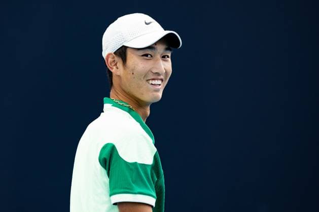 (240118) -- MELBOURNE, Jan. 18, 2024 -- Shang Juncheng of China reacts during the men s singles second round match between Shang Juncheng of China and Sumit Nagal of India at the Australian Open tennis tournament in Melbourne, Australia, Jan. 18, 2024. (Photo by Xinhua) (SP)AUSTRALIA-MELBOURNE-TENNIS-AUSTRALIAN OPEN ChuxChen 