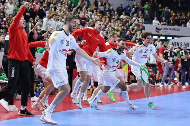 Hungary Austria, EHF EURO 2024 Austria cheering after the victory Handball EHF EURO 2024, international match between Hungary and Austria on January 18, 2024 in Cologne , Cologne Germany Lanxess Arena