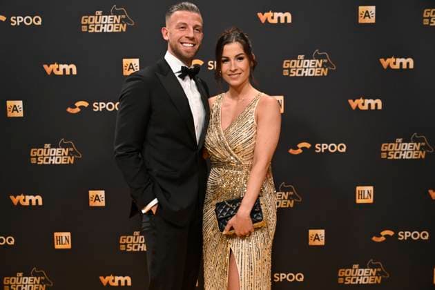 70th Belgian Golden Shoe award ANTWERPEN, BELGIUM - JANUARY 18 : Alderweireld Toby defender of Antwerp FC and Shani Van Mieghem pictured during the annual Golden Shoe award show at the Antwerp Avenue TV studio on January 18, 2024 in Antwerpen, Belgium, 18 01 2024 Antwerpen Belgium  Copyright: xNicoxVereeckenx