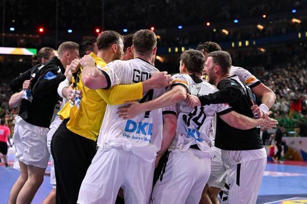 German team celebrates victory, Germany vs. Iceland, Main round, European Championship, Handball, 18 01 2024 Cologne North Rhine-Westphalia Germany Copyright: xkolbert-press MarcxNiemeyerx