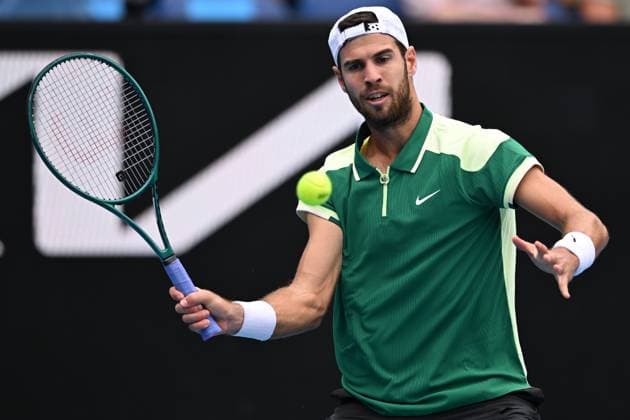 Karen Khachanov in action during his third round match Australian Open, Day Five, Tennis, Melbourne Park, Melbourne, Australia - 19 Jan 2024  Copyright: xJamesxGourley Shutterstockx 14306728az