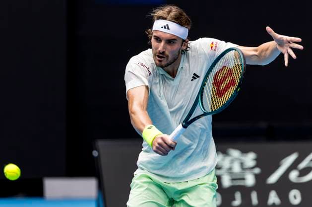 MELBOURNE, VIC - JANUARY 19: Stefanos Tsitsipas of Greece in action during the 3rd round of the 2024 Australian Open on January 19 2024, at Melbourne Park in Melbourne, Australia. (Photo by Jason Heidrich Icon Sportswire) TENNIS: JAN 19 Australian Open EDITORIAL USE ONLY Icon240119142