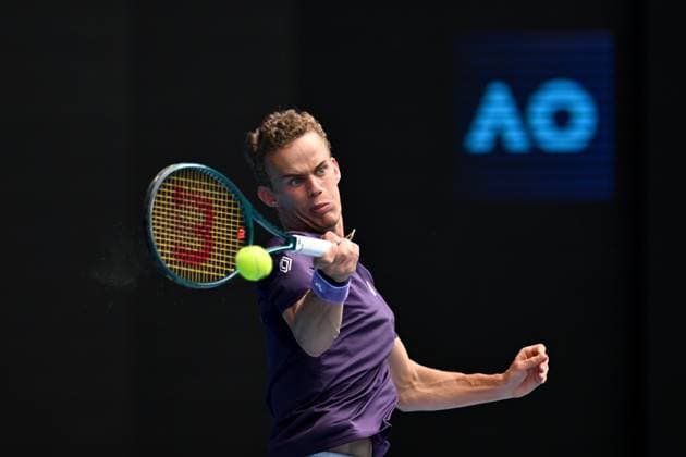TENNIS AUSTRALIAN OPEN, Luca Van Assche of France in action during his 3rd round match against Stefanos Tsitsipas of Greece on Day 6 of the 2024 Australian Open at Melbourne Park in Melbourne, Friday, January 19, 2024. ( NO ARCHIVING, EDITORIAL USE ONLY, NO USE IN BOOKS WITHOUT CONSENT MELBOURNE VICTORIA AUSTRALIA  Copyright: xLUKASxCOCHx 20240119001890877830