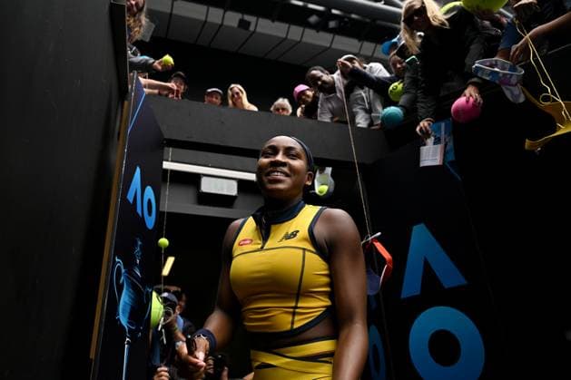 TENNIS AUSTRALIAN OPEN, Coco Gauff of the USA signs autographs for fans following her 3rd round win over Alycia Parks of the USA on Day 6 of the 2024 Australian Open at Melbourne Park in Melbourne, Friday, January 19, 2024. ( NO ARCHIVING, EDITORIAL USE ONLY, NO USE IN BOOKS WITHOUT CONSENT MELBOURNE VICTORIA AUSTRALIA  Copyright: xJAMESxROSSx 20240119001890878236