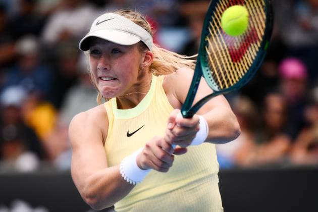 Mirra Andreeva during her third round match Australian Open, Day Five, Tennis, Melbourne Park, Melbourne, Australia - 19 Jan 2024  Copyright: xJamesxGourley Shutterstockx 14306728dm