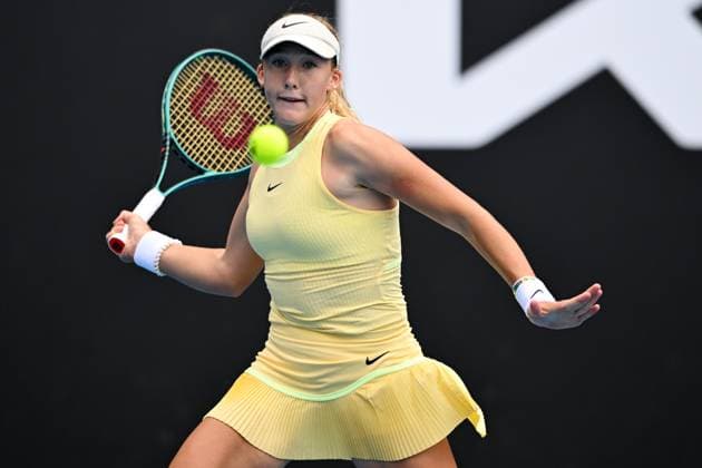 Mirra Andreeva during her third round match Australian Open, Day Five, Tennis, Melbourne Park, Melbourne, Australia - 19 Jan 2024  Copyright: xJamesxGourley Shutterstockx 14306728dd