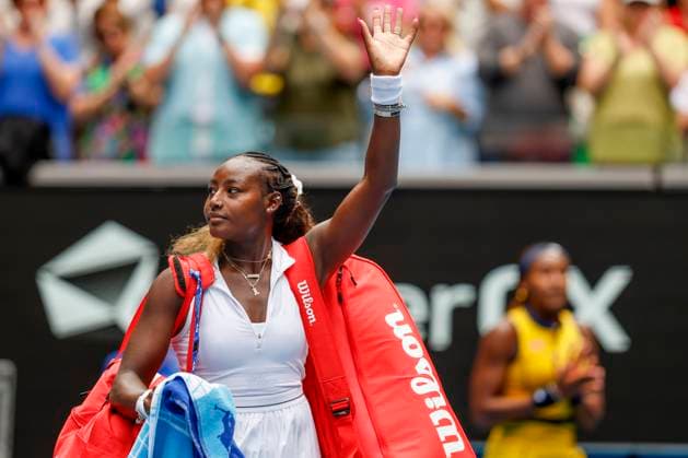 Alycia Parks USA waves and says goodbye to the crowd, fans after the defeat, Australian Open 2024, Melbourne Park, Melbourne, Victoria, Australia Copyright: xJuergenxHasenkopfx