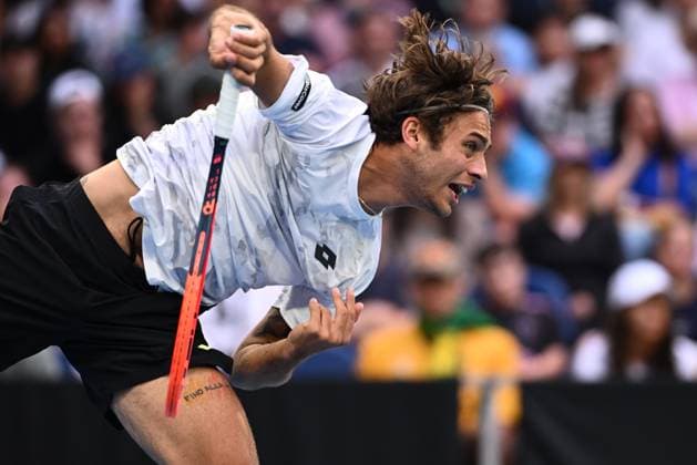 TENNIS AUSTRALIAN OPEN, Flavio Cobolli of Italy in action during his 3rd round match against Alex De Minaur of Australia on Day 6 of the 2024 Australian Open at Melbourne Park in Melbourne, Friday, January 19, 2024. ( NO ARCHIVING, EDITORIAL USE ONLY, NO USE IN BOOKS WITHOUT CONSENT MELBOURNE VICTORIA AUSTRALIA  Copyright: xJOELxCARRETTx 20240119001890915364