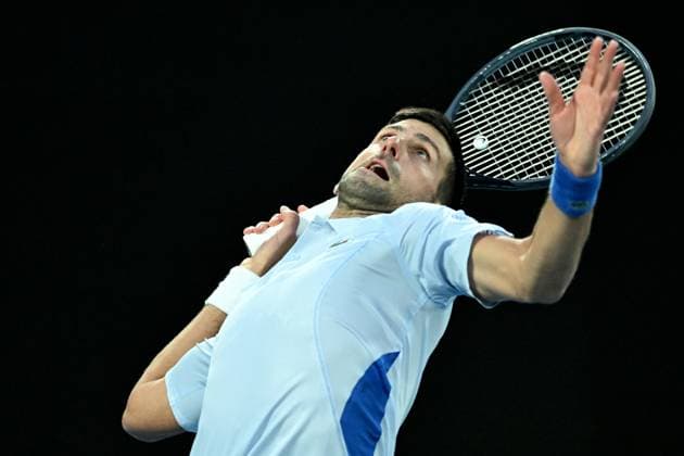 TENNIS AUSTRALIAN OPEN, Novak Djokovic of Serbia in action during his 3rd round match against Tomas Martin Etcheverry of Argentina on Day 6 of the 2024 Australian Open at Melbourne Park in Melbourne, Friday, January 19, 2024. ( NO ARCHIVING, EDITORIAL USE ONLY, NO USE IN BOOKS WITHOUT CONSENT MELBOURNE VICTORIA AUSTRALIA  Copyright: xJAMESxROSSx 20240119001890935397