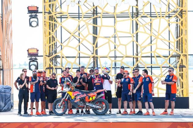 PRICE Toby (aus), Red Bull KTM Factory Racing, KTM, Moto, portrait during the Final Podium of the Dakar 2024 on January 19, 2024 in Yanbu, Saudi Arabia - DAKAR 2024 - FINAL PODIUM DPPI Panoramic  05124022_GODK9841