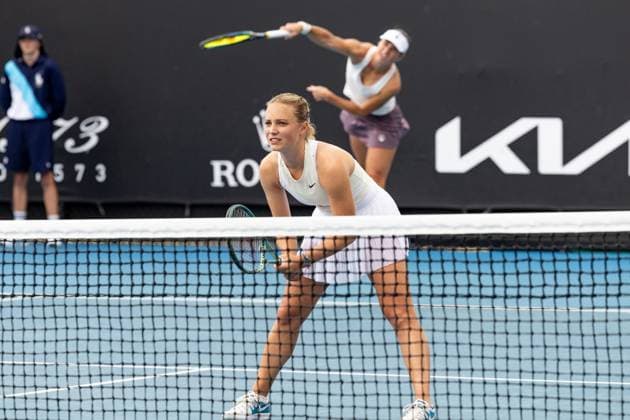 (240119) -- MELBOURNE, Jan. 19, 2024 -- Bibiane Schoofs Kimberley Zimmermann (front) compete during the women s doubles first round match between Bibiane Schoofs of the Netherlands Kimberley Zimmermann of Belgium and Guo Hanyu Jiang Xinyu of China at the Australian Open tennis tournament in Melbourne, Australia, Jan. 19, 2024. (Photo by Xinhua) (SP)AUSTRALIA-MELBOURNE-TENNIS-AUSTRALIAN OPEN ChuxChen 