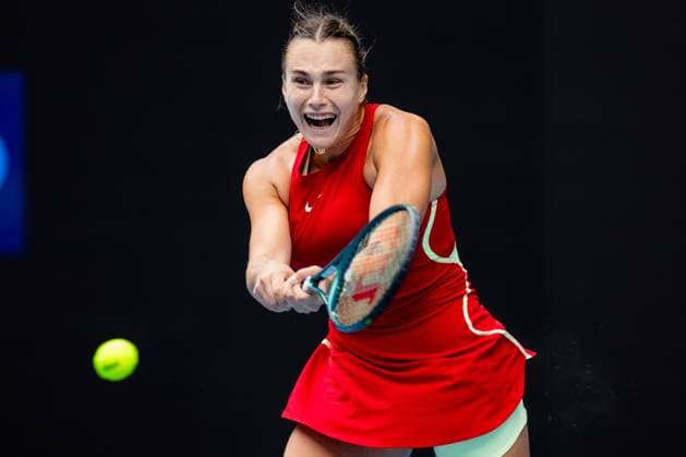 (240119) -- MELBOURNE, Jan. 19, 2024 -- Aryna Sabalenka hits a return during the women s singles third round match between Aryna Sabalenka of Belarus and Lesia Tsurenko of Ukraine at the Australian Open tennis tournament in Melbourne, Australia, Jan. 19, 2024. (Photo by Xinhua) (SP)AUSTRALIA-MELBOURNE-TENNIS-AUSTRALIAN OPEN ChuxChen 