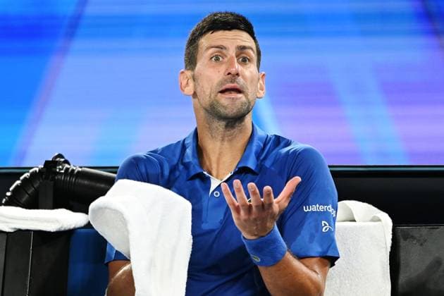 Novak Djokovic (SRB) talks to his player bench during his third round match Australian Open, Day Six, Tennis, Melbourne Park, Melbourne, Australia - 19 Jan 2024  Copyright: xJamesxGourley Shutterstockx 14306114bc