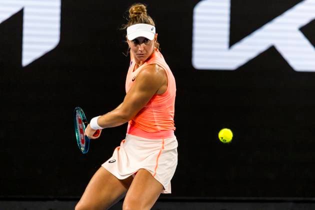 MELBOURNE, VIC - JANUARY 19: Beatriz Haddad Maia of Brazil in action during the 3rd round of the 2024 Australian Open on January 19 2024, at Melbourne Park in Melbourne, Australia. (Photo by Jason Heidrich Icon Sportswire) TENNIS: JAN 19 Australian Open EDITORIAL USE ONLY Icon240119229