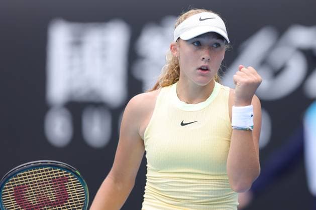 Mirra Andreeva, RUS, during second round of 2024 Australian Open in Melbourne, 19 01 2023