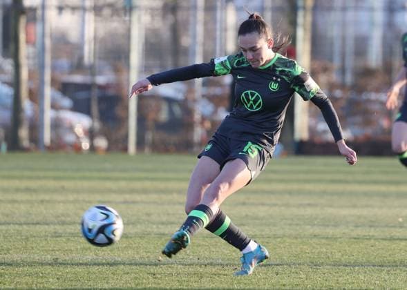 Women VfL Wolfsburg vs Sparta Prague Wolfsburg, 19 01 2024, Football, Women, Season 23 24, Flyeralarm Bundesliga, Friendly match, VfL Wolfsburg vs Sparta Prague, Picture shows Diana Nemeth VfL, 15 Wolfsburg