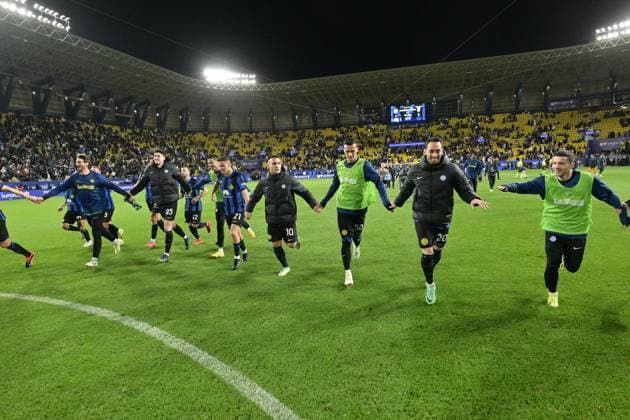 Foto Alfredo Falcone LaPresse 19 Gennaio 2024 - Riad, Arabia Saudita - calcio - EA SPORTS FC Supercoppa italiana 2023 2024 semifinale - Inter vs Lazio - Stadio Universit& xe0; Re Saud Nella foto: esultanza finale Inter January 19, 2024 Riyadh, Saudi Arabia - sport, soccer - EA SPORTS FC Italian Supercup 2023 2024 semi-final - Inter vs Lazio - King Saud University Stadium In the pic: final celebration Inter  Copyright: xAlfredoxFalcone LaPressex