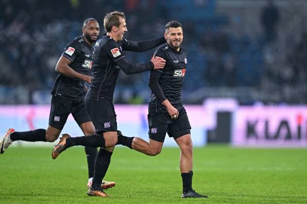 2 Bundesliga Karlsruher SC VfL Osnabrück on 19 01 2024 at BBBank Wildpark in Karlsruhe Cheering, goal celebration, goal scorer, goal scorer Dave Gnaase Osnabrueck cheers after his goal for 1 1 MT