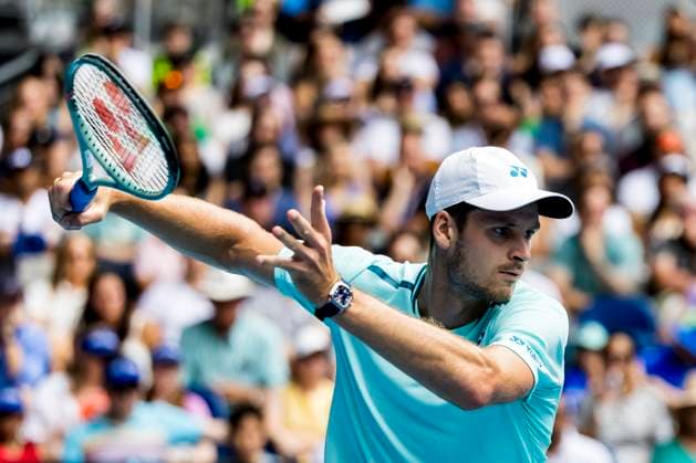 MELBOURNE, VIC - JANUARY 20: Hubert Hurkacz of Poland in action during the 3rd round of the 2024 Australian Open on January 20 2024, at Melbourne Park in Melbourne, Australia. (Photo by Jason Heidrich Icon Sportswire) TENNIS: JAN 20 Australian Open EDITORIAL USE ONLY Icon240120113