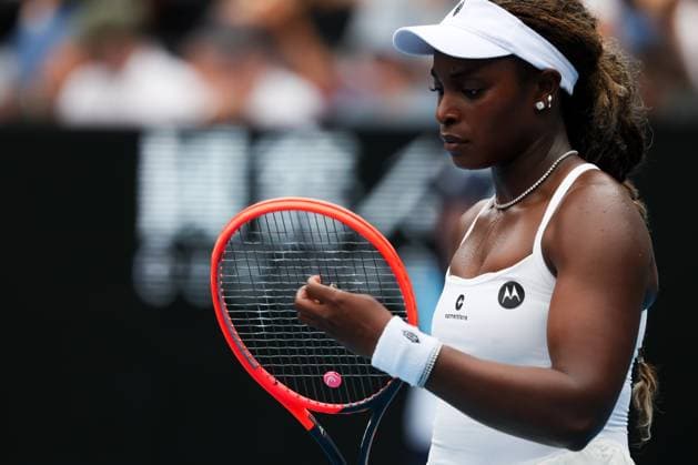 January 20, 2024, Melbourne, Victoria, Australia: MELBOURNE, AUSTRALIA - JANUARY 20: Sloane Stephens of USA playing against Anna Kalinskaya of Russia plays on Day 7 of the 2024 Australian Open at Melbourne Park on January 20, 2024 in Melbourne, Australia. Melbourne Australia - ZUMAp121 20240120_zsp_p121_026 Copyright: xChrisxPutnamx