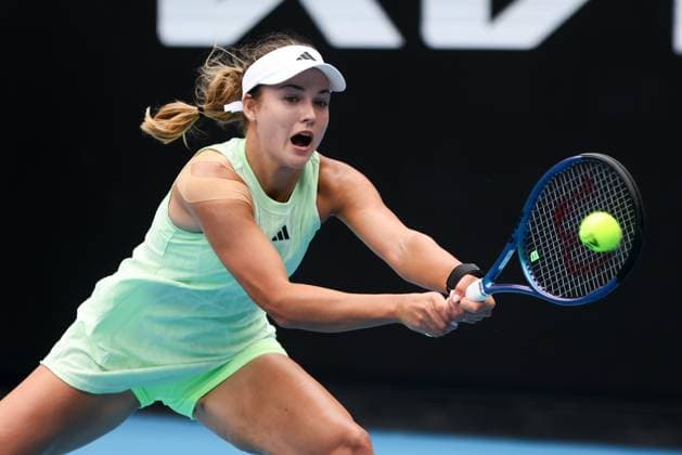 January 20, 2024, Melbourne, Victoria, Australia: MELBOURNE, AUSTRALIA - JANUARY 20: Anna Kalinskaya of Russia plays Sloane Stephens of USA on Day 7 of the 2024 Australian Open at Melbourne Park on January 20, 2024 in Melbourne, Australia. Melbourne Australia - ZUMAp121 20240120_zsp_p121_033 Copyright: xChrisxPutnamx