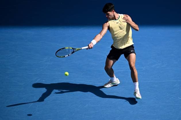 TENNIS AUSTRALIAN OPEN, Carlos Alcaraz of Spain in action during his 3rd round match against Juncheng Shang of China on Day 7 of the 2024 Australian Open at Melbourne Park in Melbourne, Saturday, January 20, 2024. ( NO ARCHIVING, EDITORIAL USE ONLY, NO USE IN BOOKS WITHOUT CONSENT MELBOURNE VICTORIA AUSTRALIA  Copyright: xJOELxCARRETTx 20240120001891270084