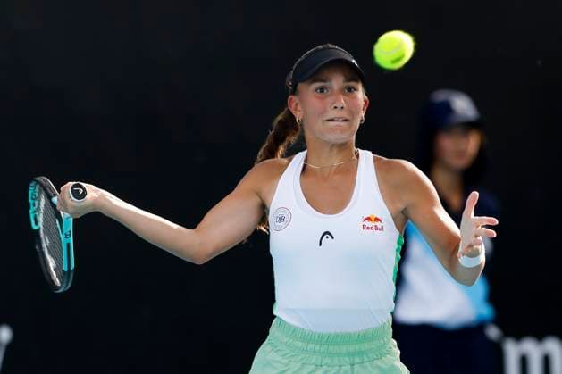 Julia Stusek, Girls Singles GS, Australian Open 2024, Melbourne Park, Melbourne, Victoria, Australia Copyright: xJuergenxHasenkopfx