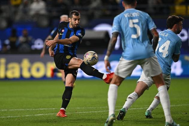 Henrikh Mkhitaryan (Inter)Mario Gila (Lazio) during the Italian Italy SuperCup match between Inter 3-0 Lazio at Al -Awwal Stadium on Riyad January 19 , 2023 in Florence Italy. Noxthirdxpartyxsales  (241304244)