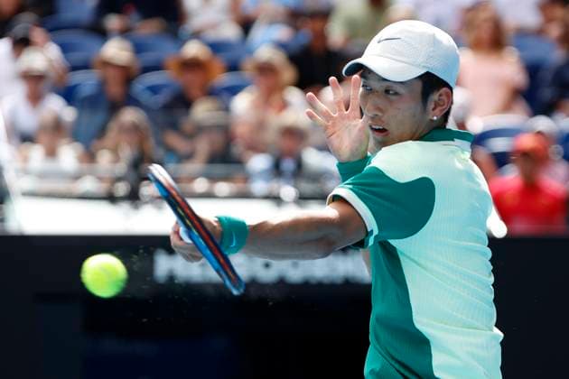 2024 Australian Open - Day 7 Juncheng Shang of China is in action during his third-round singles match against Carlos Alcaraz of Spain on day seven of the 2024 Australian Open at Melbourne Park in Melbourne, Australia, on January 20, 2024. Melbourne Victoria Australia  Copyright: xCiroxDexLucax originalFilename:deluca-2024aust240120_npogH.jpg