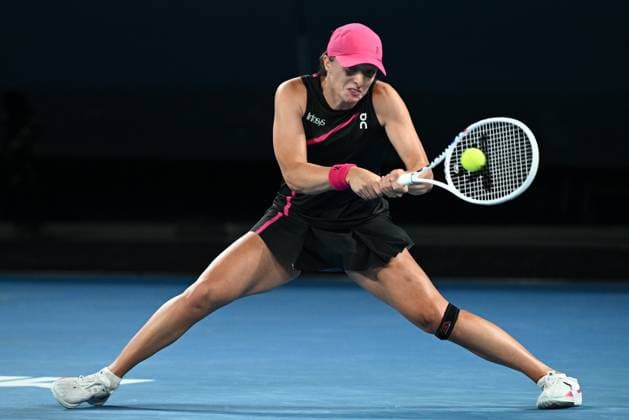 TENNIS AUSTRALIAN OPEN, Iga Swiatek of Poland in action during her 3rd round match against Linda Noskova of Czech Republic on Day 7 of the 2024 Australian Open at Melbourne Park in Melbourne, Saturday, January 20, 2024. ( NO ARCHIVING, EDITORIAL USE ONLY, NO USE IN BOOKS WITHOUT CONSENT MELBOURNE VICTORIA AUSTRALIA  Copyright: xJOELxCARRETTx 20240120001891303151